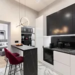 Apartamento Lovely On Drahomanova Street