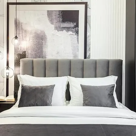 Lovely On Drahomanova Street * Lviv