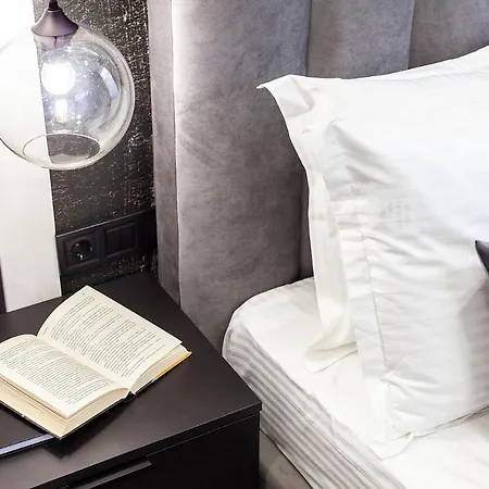 Appartement Lovely On Drahomanova Street *