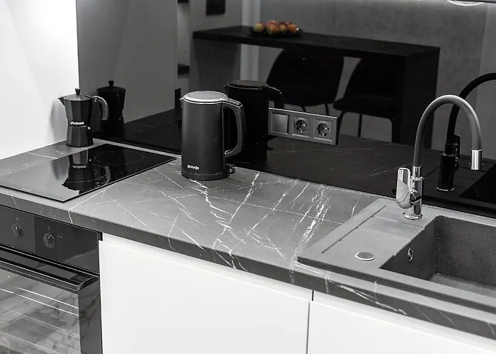 Lovely On Drahomanova Street * Lviv