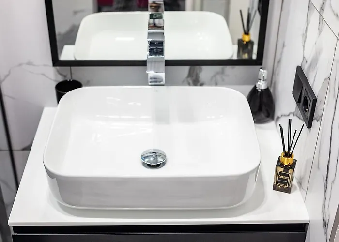 דירה Lovely On Drahomanova Street