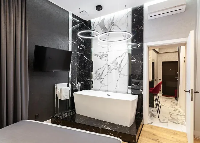 Apartment Lovely On Drahomanova Street *