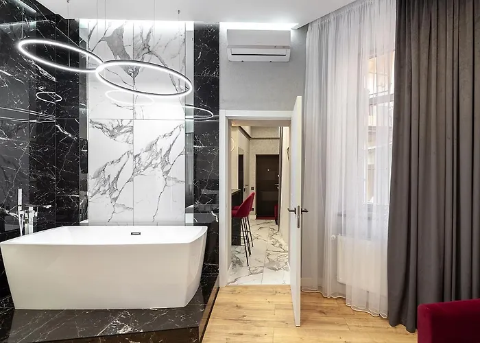 Lovely On Drahomanova Street Appartement