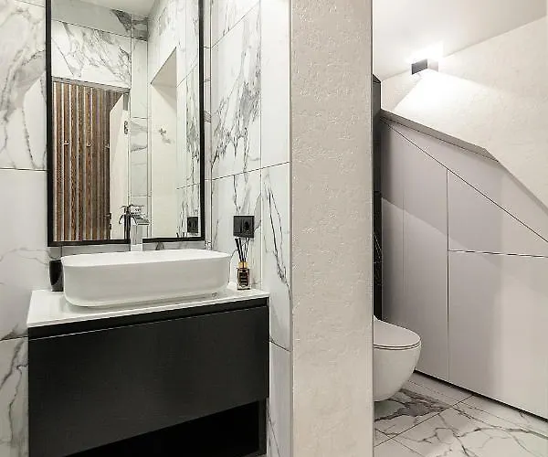 Lovely On Drahomanova Street Appartement