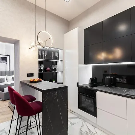 아파트 Lovely On Drahomanova Street