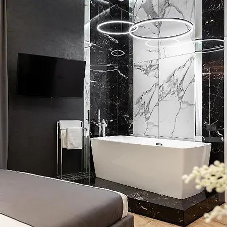 아파트 Lovely On Drahomanova Street *